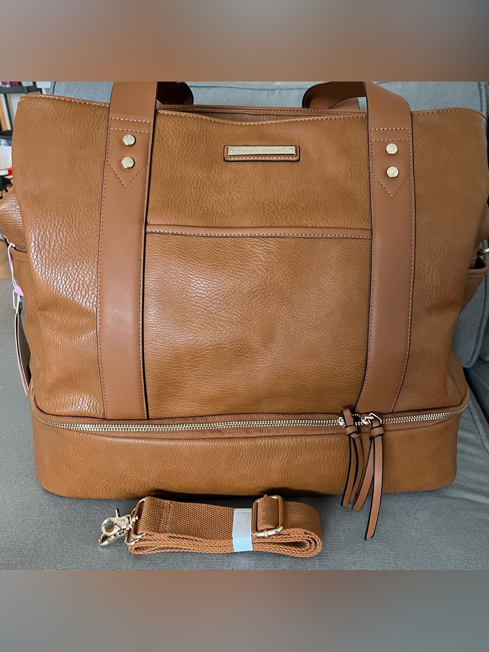 BNWT - Poppy & Peonies Voyageur bag in Cognac - Picture 2 of 14